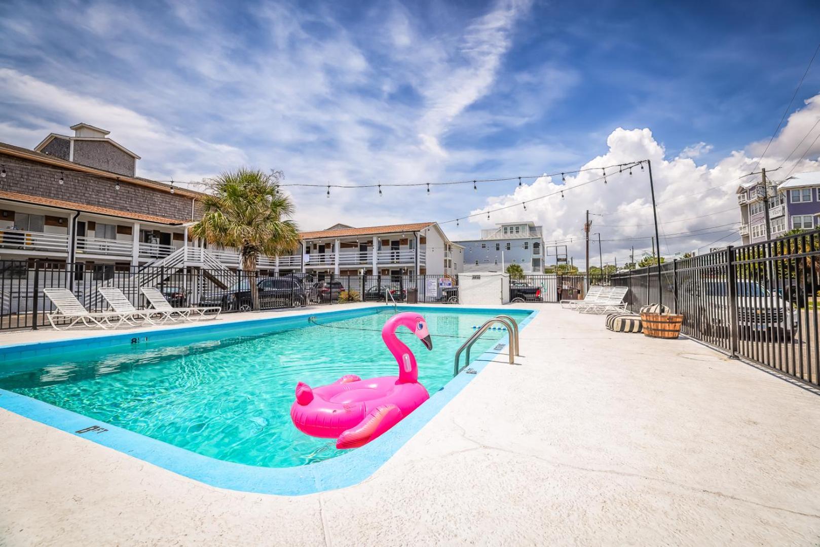 Dry Dock Inn Carolina Beach Exterior photo